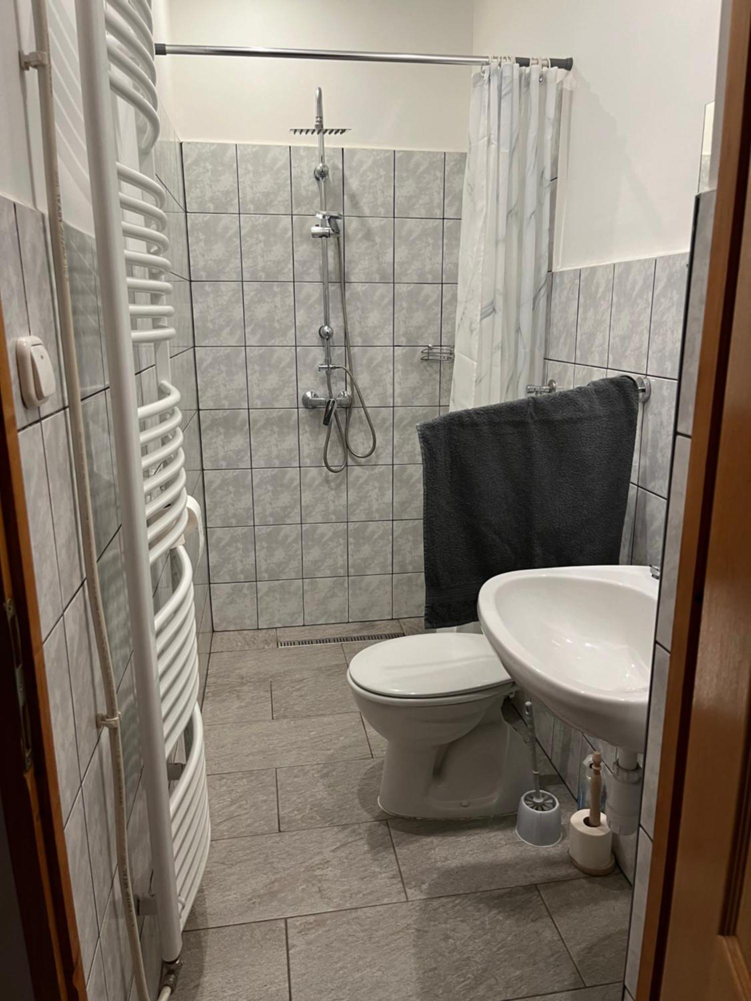 Hangulat Szallo Zalaszentbalazs Luaran gambar