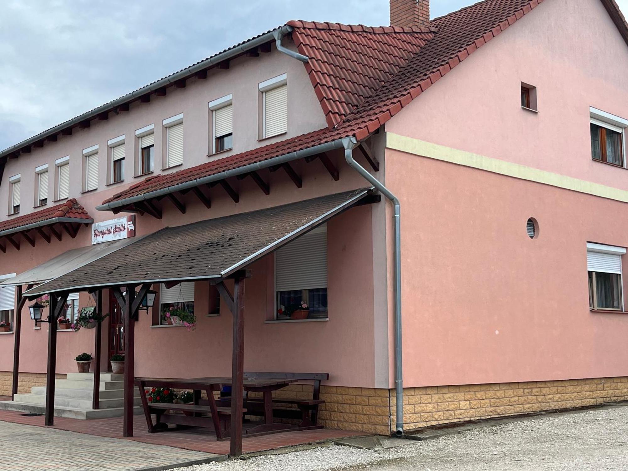 Hangulat Szallo Zalaszentbalazs Luaran gambar